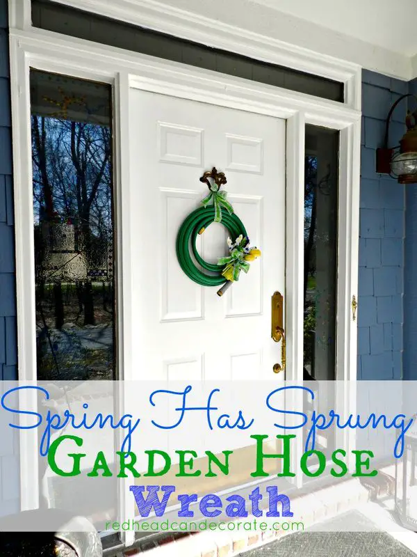 Julie @ Redhead Can Decorate is Taking over My Blog {Garden Hose Wreath}
