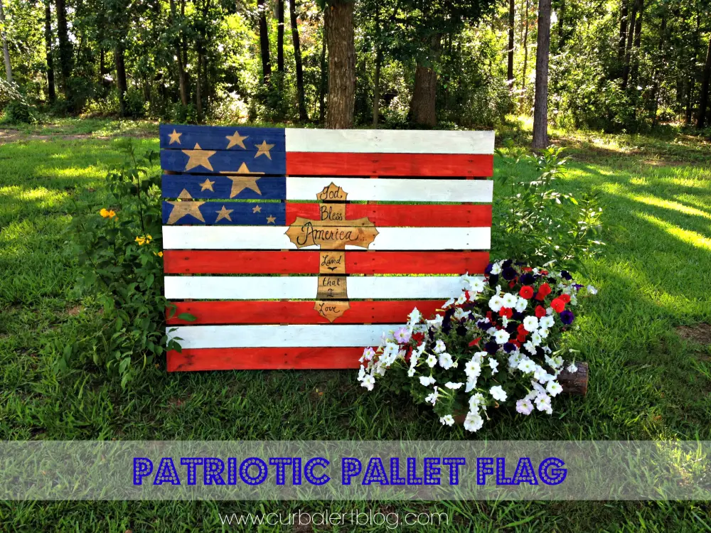 God Bless America:  Patriotic Pallet Flag