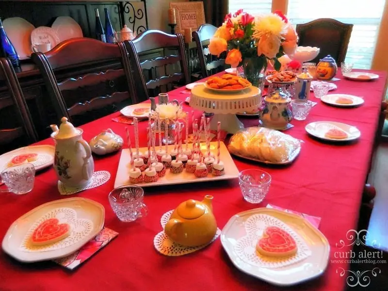 Table ready for the tea party